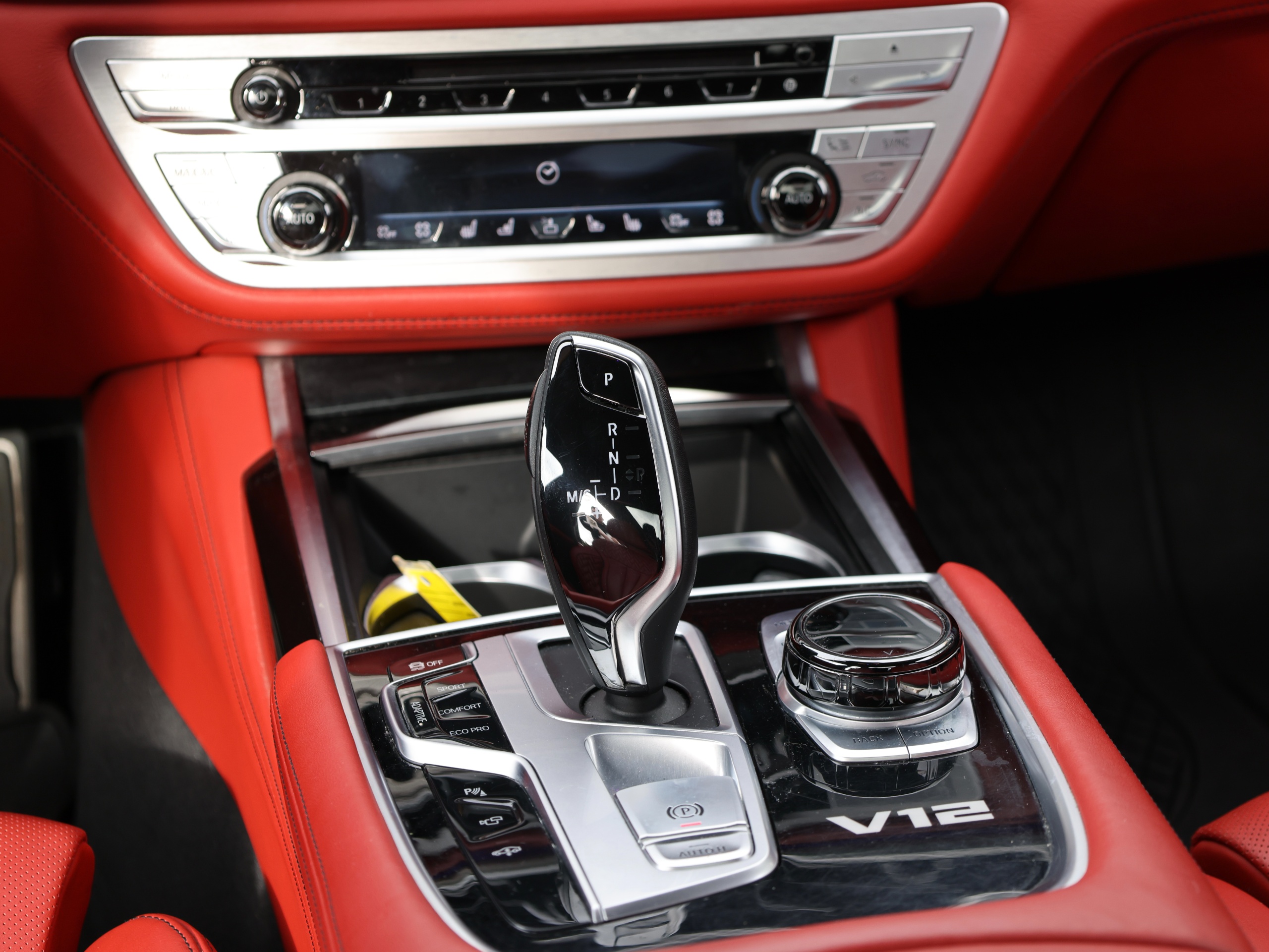 2018 BMW M760LI - Image 10